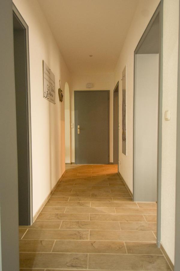Mainzimmer - Business Apartments Hasloch  Bagian luar foto