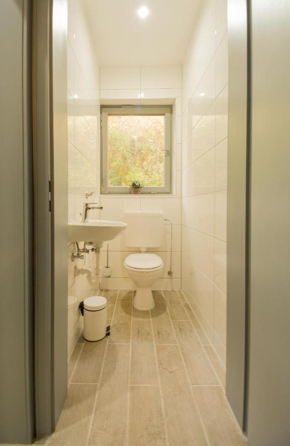 Mainzimmer - Business Apartments Hasloch  Bagian luar foto